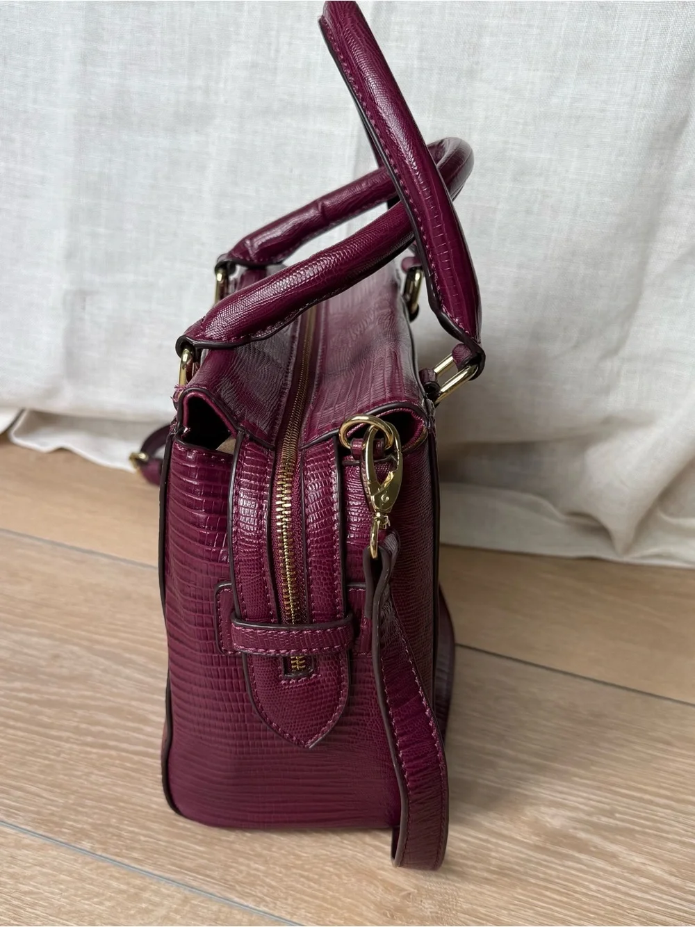 Anne Klein stylish wine